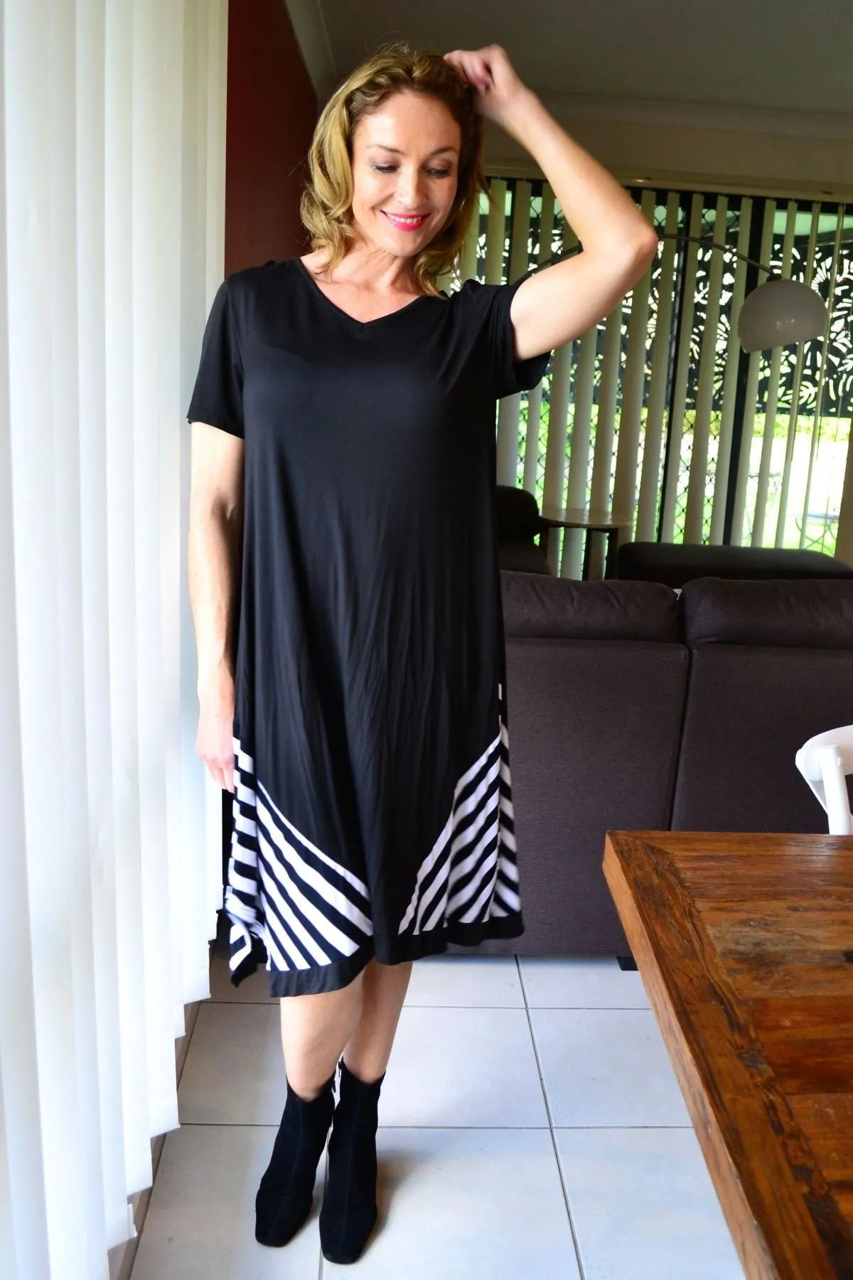 Black White Short Sleeve Bamboo Tunic Dress