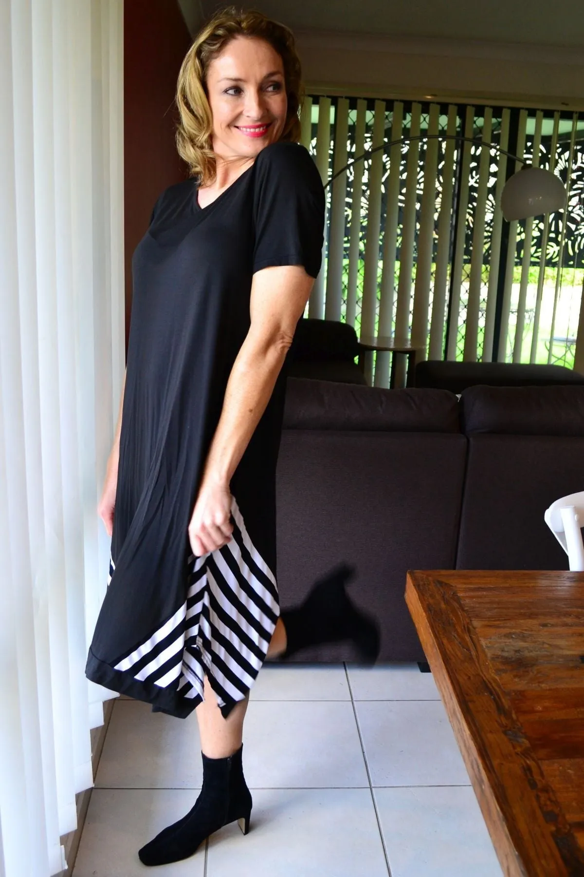 Black White Short Sleeve Bamboo Tunic Dress