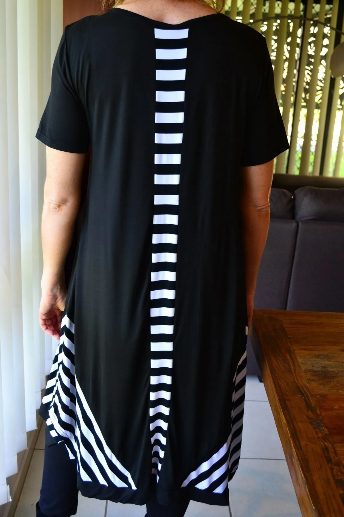 Black White Short Sleeve Bamboo Tunic Dress