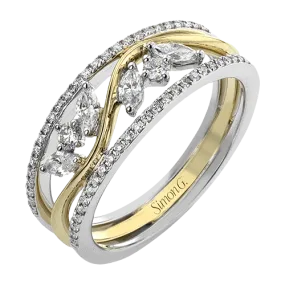 Fashion Ring in 18k Gold with Diamonds