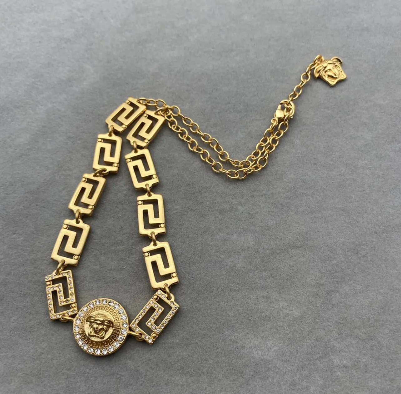 Gold Colour For Women Fashion Necklace X4803733